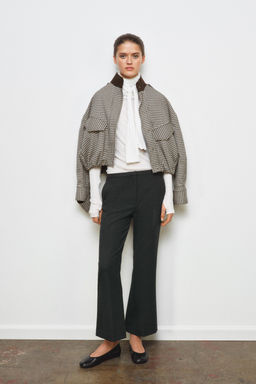 PANTAL?N CROPPED FLARE ZW COLLECTION / Gris oscuro