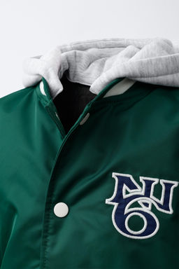 CAZADORA BOMBER NYLON TEXTO CAPUCHA DESMONTABLE / Verde - Zara фото 7