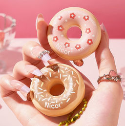 Бальзам для губ увлажняющий Пончик - Bioaqua фото 3