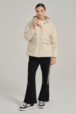 Пуховик короткий Бежевый TRN Down Jacket