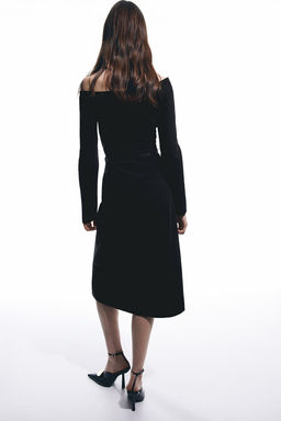 Vestido off-the-shoulder con cinturon - H&m фото 2