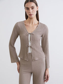 V Yaka Ba?lamal? Dokulu Bluz