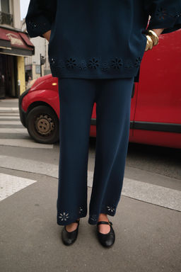 KNIT TROUSERS WITH CUTWORK EMBROIDERY - Zara фото 2
