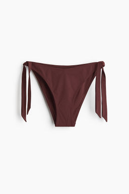 Braga de bikini con lazada