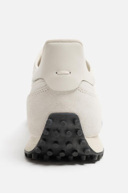 NYLON LIMITED EDITION TRAINERS - Zara фото 4