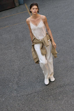 TOP LENCERO EFECTO ARRUGADO / Crudo