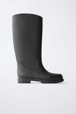 TALL RUBBERISED WELLIES