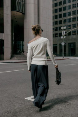 SOFT RIBBED ASYMMETRIC TOP - Zara фото 4