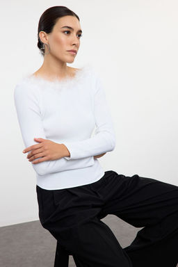 Siyah Kay?k ve Yaka Detayl?. Fitted/Vucudu Saran Triko Kazak TWOAW25KZ00132 - Trendyolmilla фото 7