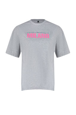 TRENDYOLMILLA Beyaz %100 Pamuk Bask?l? Oversize/Genis Kal?p Bisiklet Yaka Orme T-Shirt TWOSS24TS00066 фото 7