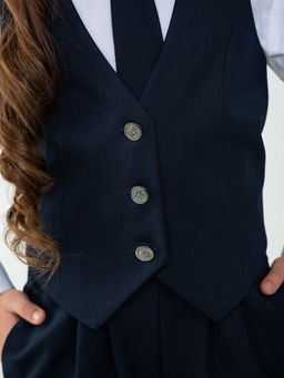 Серый школьный жилет для девочки Mooriposh, модель 1120 фото 13