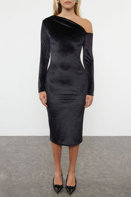 Trendyolmilla Siyah Duz Tek Omuz Detayl? Drapeli Vucuda Oturan Orme Elbise TWOAW25EL00206  фото 3