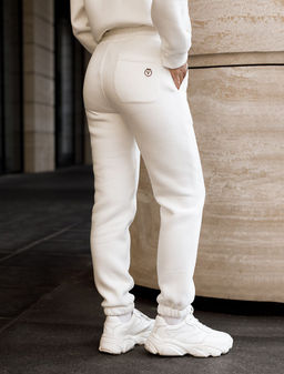 D44.133 Брюки женские белый