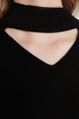 Siyah Choker Yaka Triko Kazak TWOAW20KZ0220