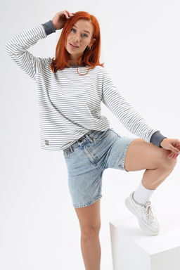 Лера лонгслив женский