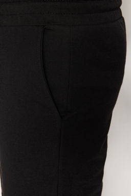 Siyah Regular/Normal Kesim Orta Boy Lastik Belli Bagc?kl? Duble Paca Sort TMNSS21SR0046