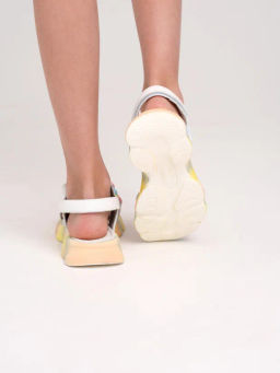 PlayToday / Сандалии для девочек  фото 5