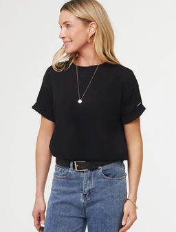 D49.117 Футболка женская черный