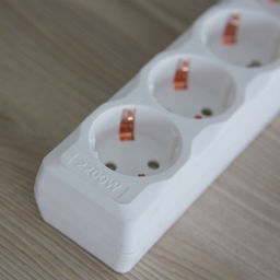 S-GSU5-5 WHITE Cетевой фильтр серии Universal, 5м (Пвс 3*0,75), 5 гнезд, с/з. 10А. Защита от перенапряжения, короткого замыкания. TM Uniel.