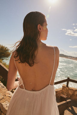 Vestido de tirantes con detalle bordado - H&m фото 4
