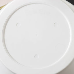 Горшок для цветов с поддоном «Антик», 3,6 л, d=22 см, цвет белый