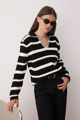 Siyah Pamuk Kar?s?ml? Genis Kal?p Triko Kazak TWOAW26KZ00014