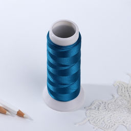 Нить атласная для вышивания, 120D/2, 700 м, синяя №670