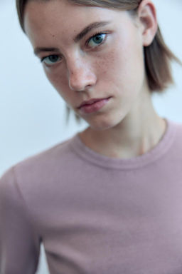 LONG SLEEVE WASHED EFFECT RIBBED T-SHIRT - Zara фото 22