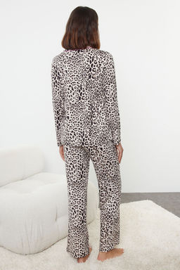 Cok Renkli Leopar Desenli Kurdele/Fiyonklu Biyeli Orme Pijama Tak?m? THMAW25PT00107