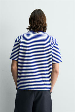 CAMISETA REGULAR FIT JACQUARD RAYAS / Blanco / Marino