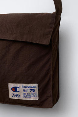 NYLON JACKET WITH CHAMPION ® X ZARA BAG  фото 8