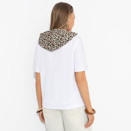 Футболка с капюшоном, Увлечена собой (safari) - Charutti фото 5