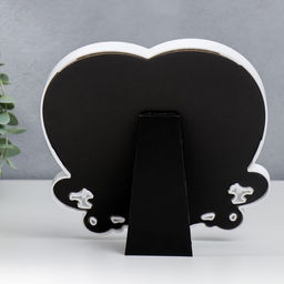 Фоторамка для фото 18?18 см Сердце с розами, пластик, белый, 21.5?20 см