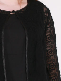 Платье-футляр больших размеров черное с накидкой - Almond фото 6