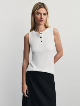 Майка из вискозы в рубчик / Zarina