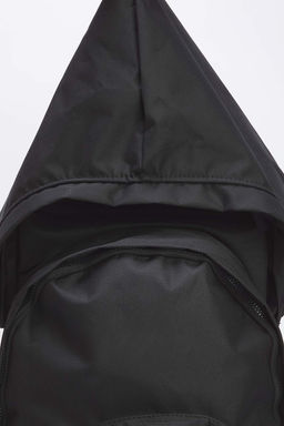 Kapusonlu Unisex Kids Okul Cantas?
TAKAW26OI00001