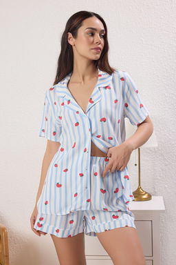 Trendyolmilla Sar? Cizgili ve Cilek Desenli Viskon Sortlu Dokuma Pijama Tak?m? THMSS25PT00194 фото 6