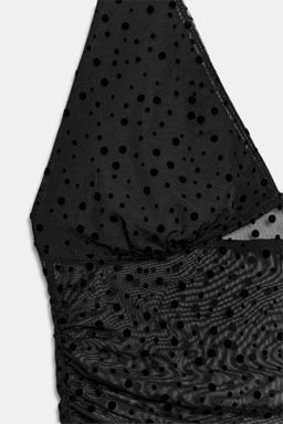TOP HALTER PLUMETI / Negro
