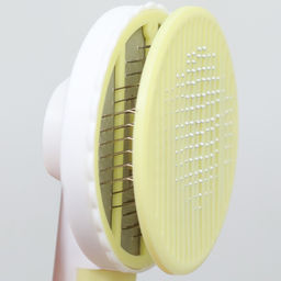 Пуходёрка пластиковая с функцией самоочистки, 7,7 х 19,1 см, жёлтая - Пижон фото 5