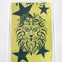6с102.411ж1 Стиль льва (т.серый1) Полотенце махровое 67х150см