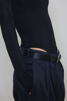 Body tanga de manga larga Sculpting - H&m фото 4