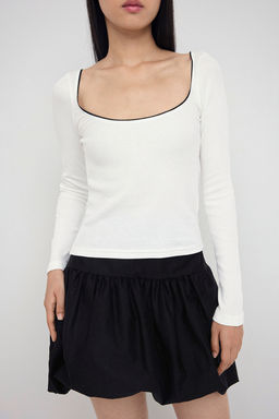 Teen Ekru Renk Bloklu Kroseta Detayl? Slim/Vucuda Oturan Orme Bluz TWOAW26BZ00085