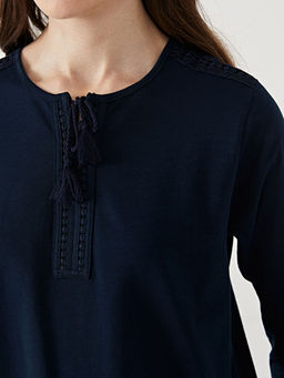 Ba?lamal? Yaka Nak??l? Kad?n Bluz