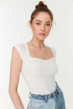Ekru Kalp Yaka Reglan Kol Fitilli Esnek Crop Orme Bluz TWOSS22BZ1454