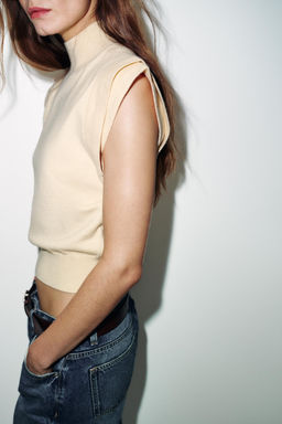 PLAIN KNIT TOP WITH PADDED SHOULDERS - Zara фото 5