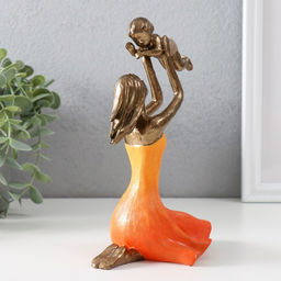 Фигурка полистоун Мама играет с ребенком, бронза, оранжевый, 12?9.5?19 см