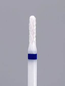 Фреза керамическая для маникюра «Тонкая», средняя нарезка, d=2×8×2.35 мм, в пластиковом футляре, белая