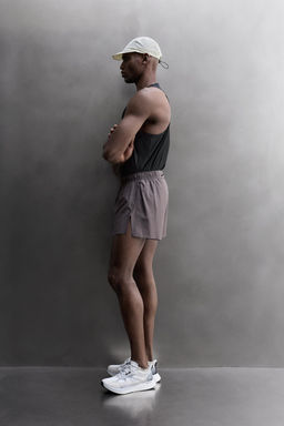 PANTALONES CORTOS LIGEROS RUNNING 3" / Morado