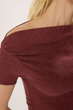 Trendyolmilla Bordo Asimetrik Buzgu/Drape Detayl? Vucuda Oturan Esnek Orme Bluz TWOSS25BZ00272  фото 9