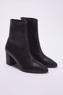 Siyah Sivri Burun Kad?n Blok Topuklu Yar?m Bot
TAKAW26BO00067 - Trendyolmilla фото 4